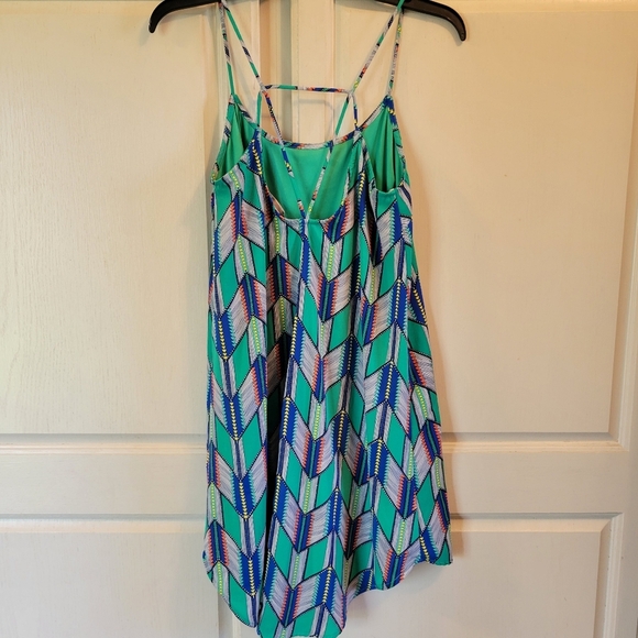 Forever 21 Green Chevron Pattern Strappy Dress - Picture 2 of 6